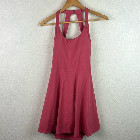 New nwt Halara Backless Twisted Active Dress in Begonia Rouge Medium - Picture 8 of 16